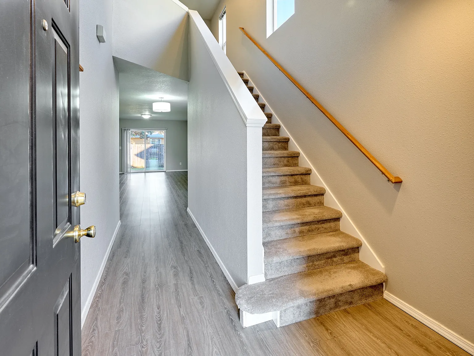 3 bed, 2.5 bath, 1459 sqft, $2,150 — Photo 3