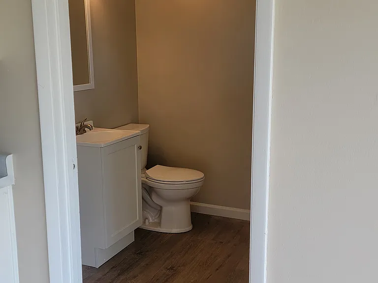 35 Catalpa Dr — Photo 11