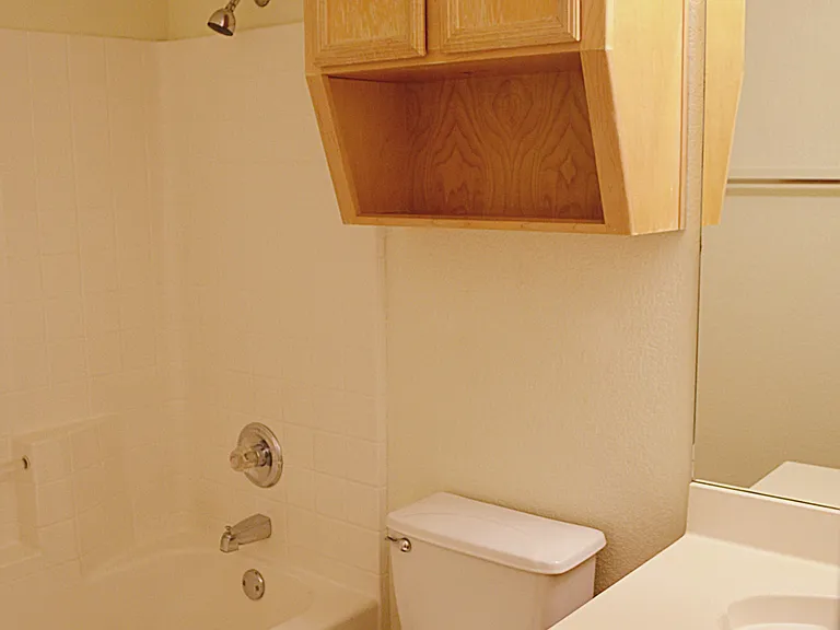5802 Venetian Ct — Photo 33