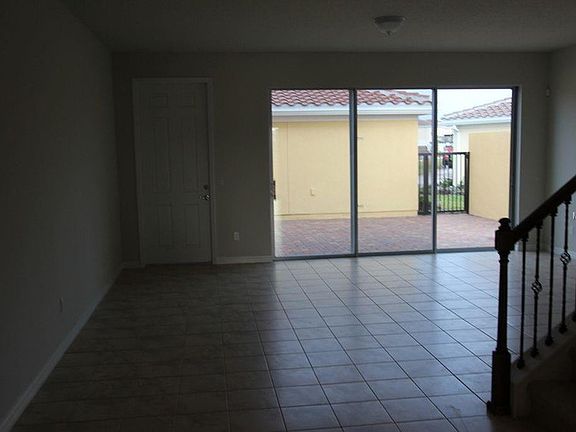 5th image of 12022 Lorenza Ln