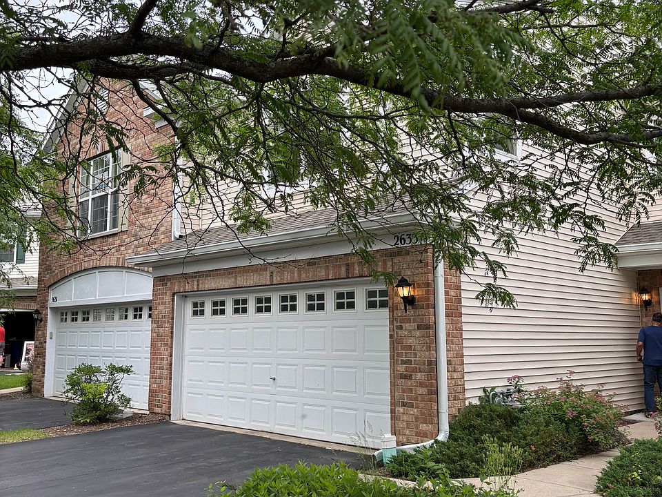 1st image of 2633 Williamsburg Dr