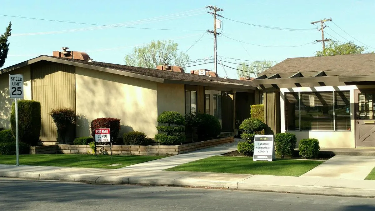 5901 Sundale Avenue — Photo 1