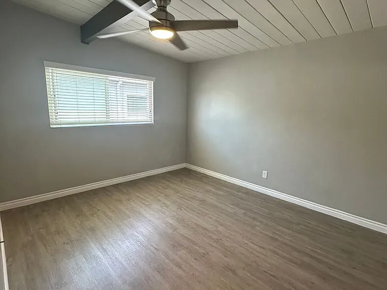 4533 Contour Blvd. — Photo 43