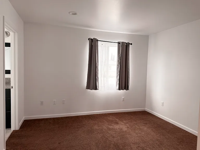 14009 Bessemer St #2 — Photo 11