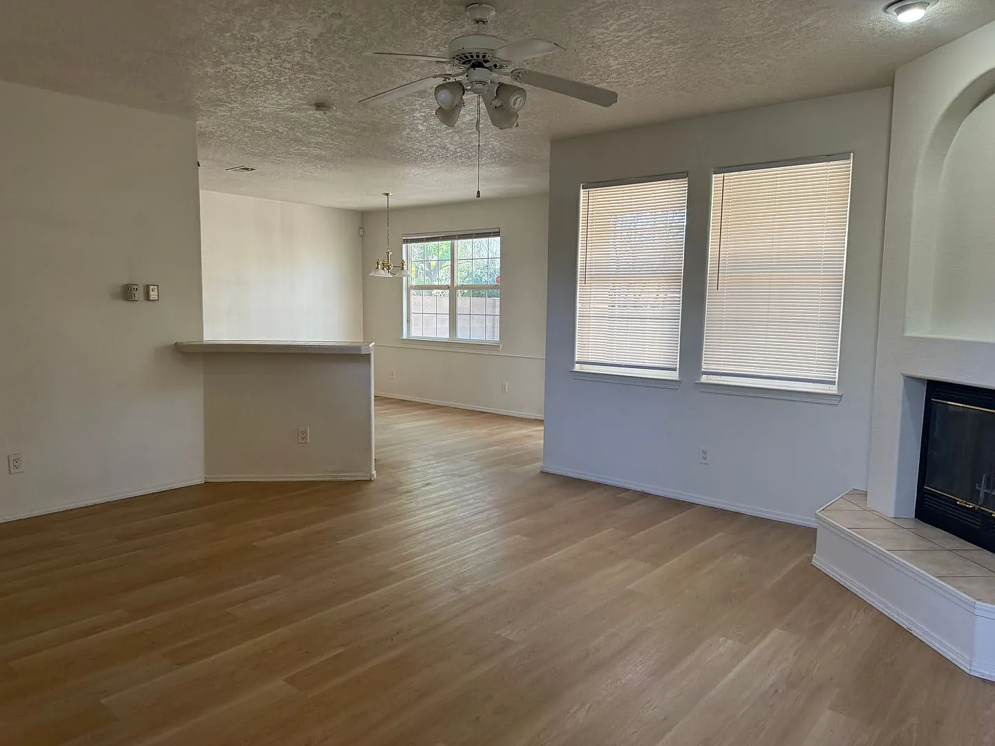 7408 Tricia Rd NE — Photo 3