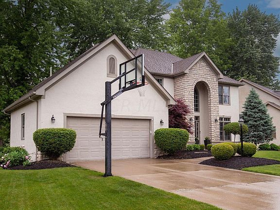 3rd image of 6670 Meadow Glen Dr S