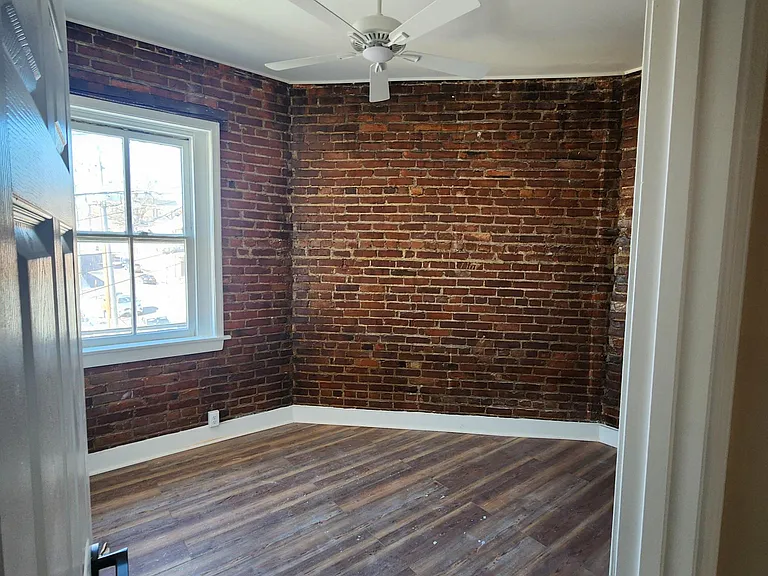 54 E Lee St #210 — Photo 7