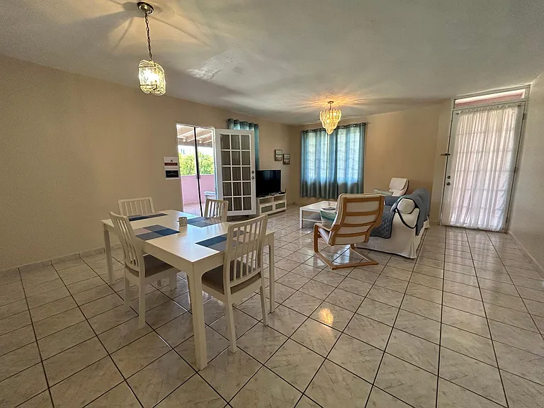 24 Urb Villamar Calle Palmar Sur #C — Photo 4