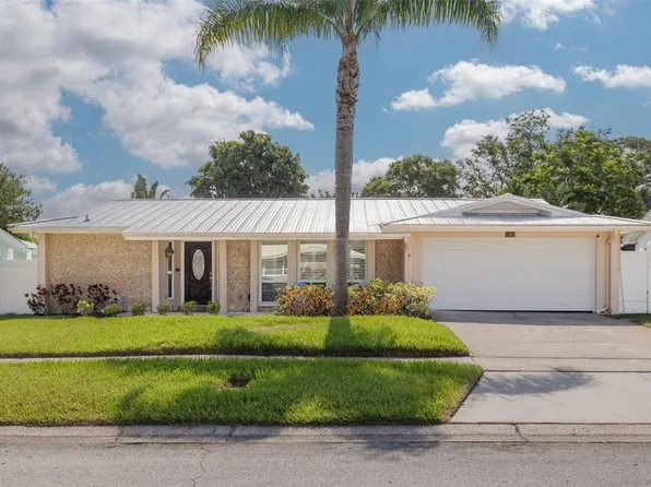 1263 Overcash Dr, Dunedin, FL 34698