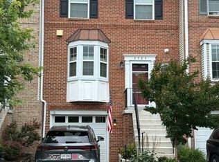 8584 Enochs Dr, Lorton, VA 22079