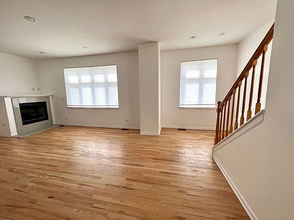 5th image of 2429 N Clybourn Ave APT A