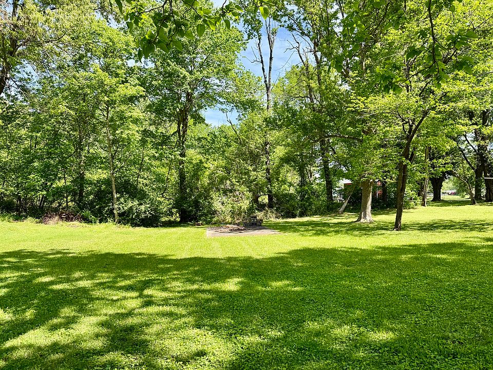 28th image of 543 Tucker Ln