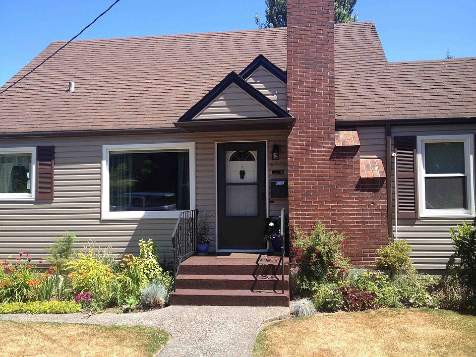 2nd image of 6042 37th Ave NE