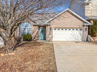 289 Carmel Valley Way, Saint Robert, MO 65584