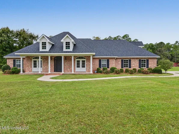 20201 Larry Carter Rd, Moss Point, MS 39562