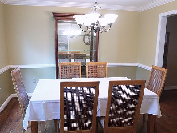2nd image of 2411 Corteland Dr