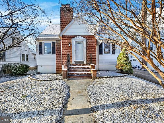 2nd image of 1032 Elm Ridge Ave