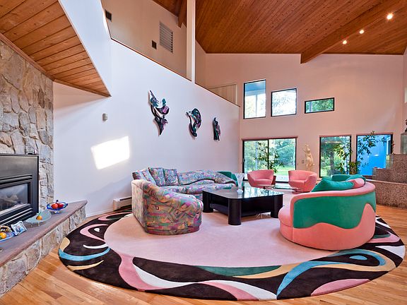 Great Room with Fireplace