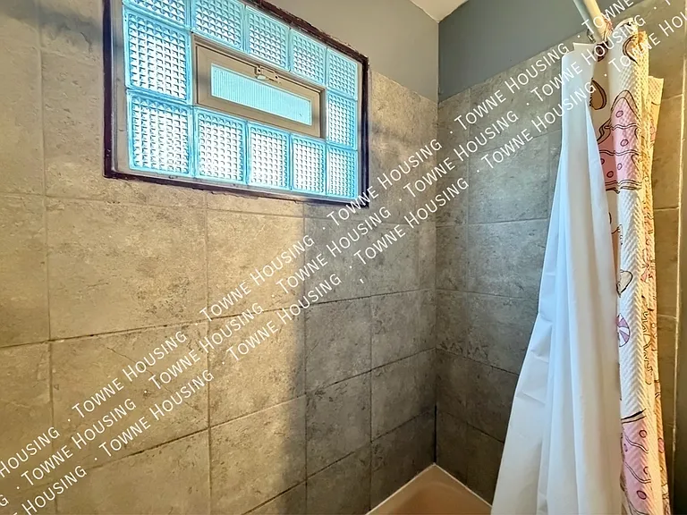 418 Colvin Ave #UPPER — Photo 11