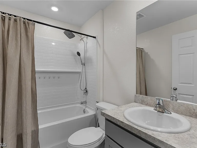 2706 9th St SW — Photo 9