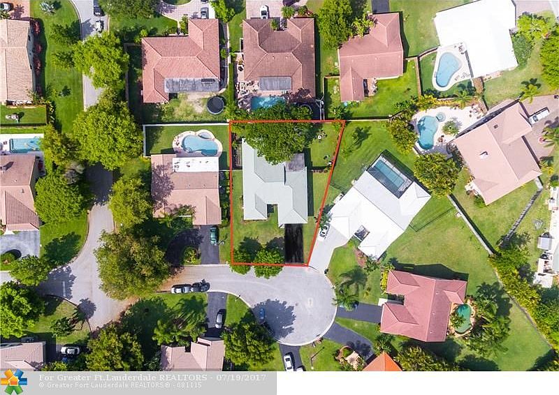 1st image of 11340 NW 21st Ct