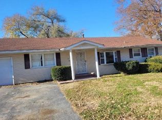 219 N 61st St, East Saint Louis, IL 62203