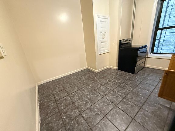 2nd image of 150 Vermilyea Ave APT 3