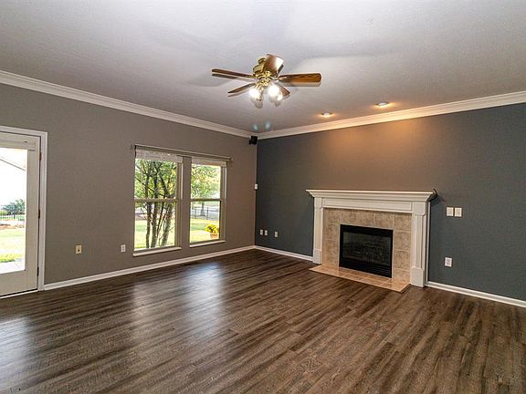 3rd image of 12152 Brookway Dr