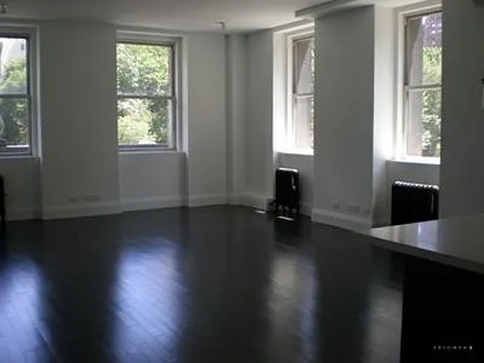 Rented by Triumph Property Group | media 30