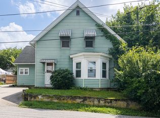 12 Brookline St, Webster, MA 01570