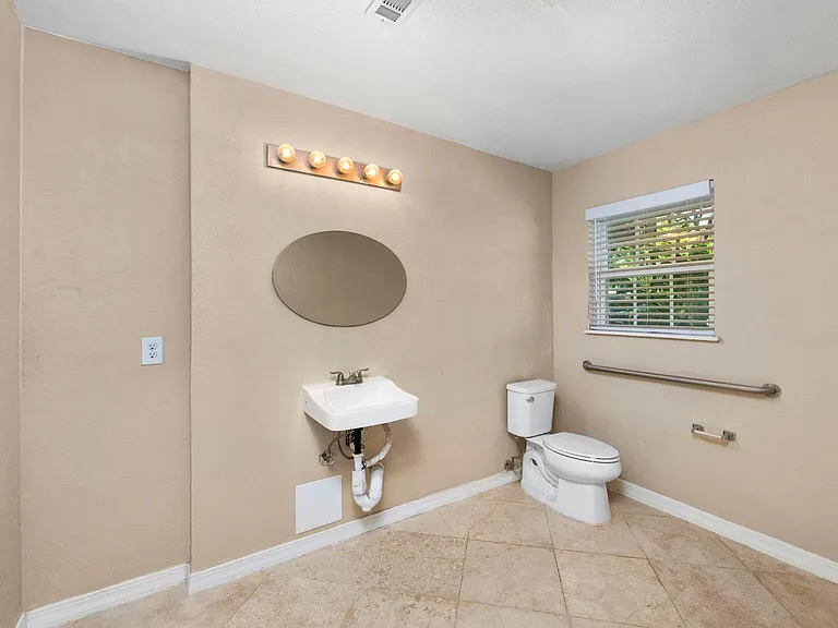 8303 Wilson St — Photo 8
