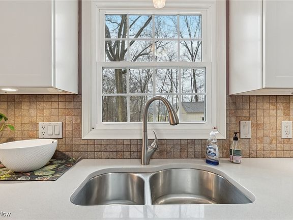 4th image of 314 Chelmsford Dr