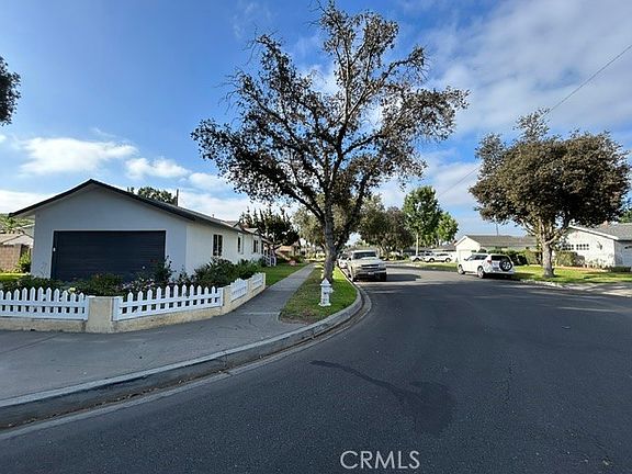 5th image of 1922 Meriday Ln