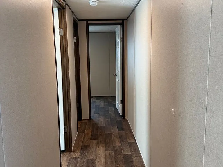 811 Bluebird Rd — Photo 10