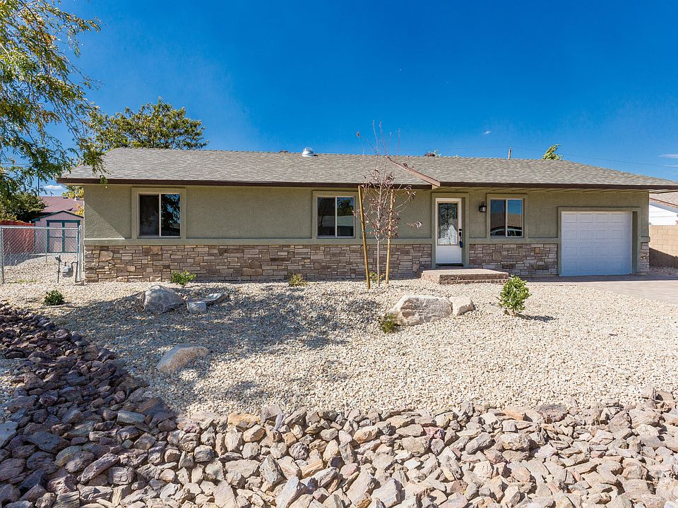 1st image of 3484 N Catherine Dr