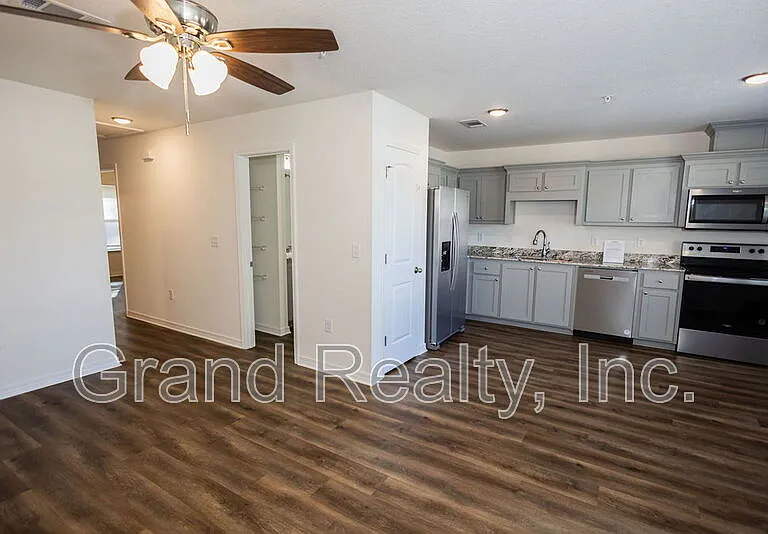 6283 Holland Rd — Photo 4