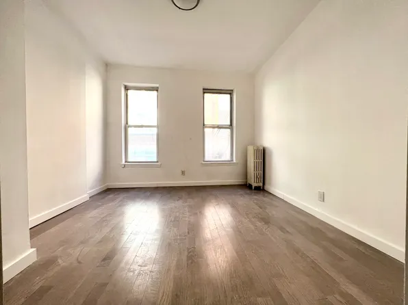 205 Grand Street image 1 of 4
