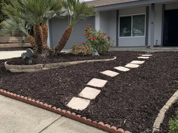 1990 Golden Circle Dr, Escondido, CA 92026