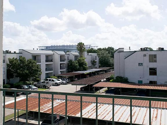 2nd image of 2816 S Bartell Dr APT B38