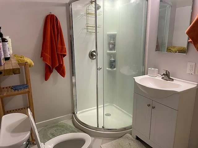 409 E Lamme St #B — Photo 9