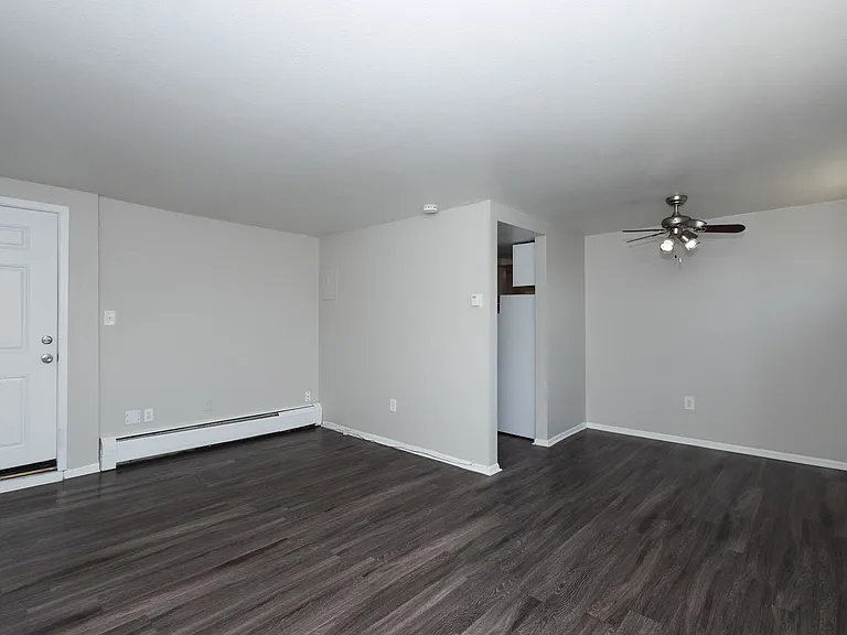 Dexter Street Apartments — Photo 44