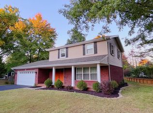 1522 Sunset Dr, New Albany, IN 47150