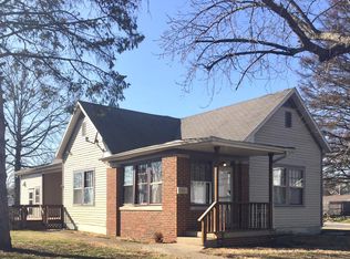 1827 N 8th St, Springfield, IL 62702