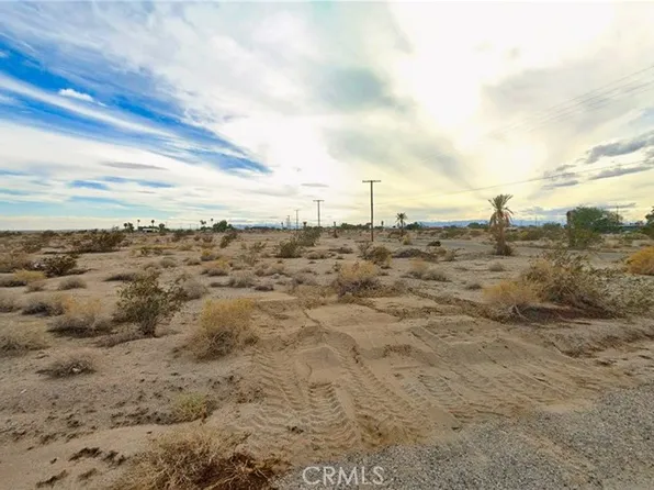 1015 Sea Shore Dr Lot 25, Thermal, CA 92274