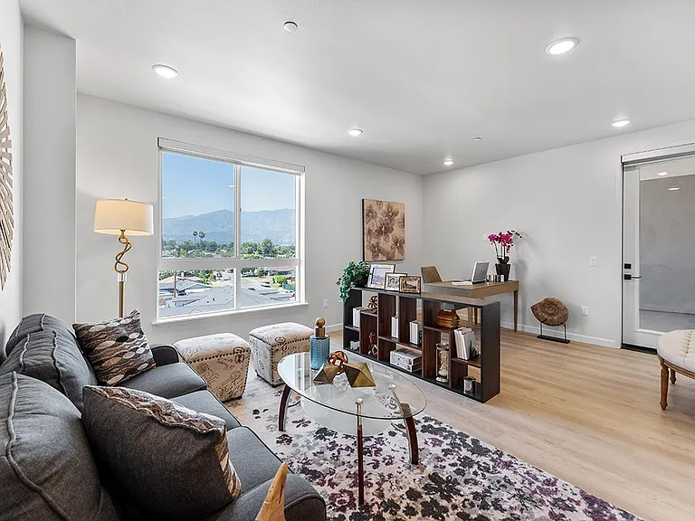 4064 E Live Oak Ave — Photo 36
