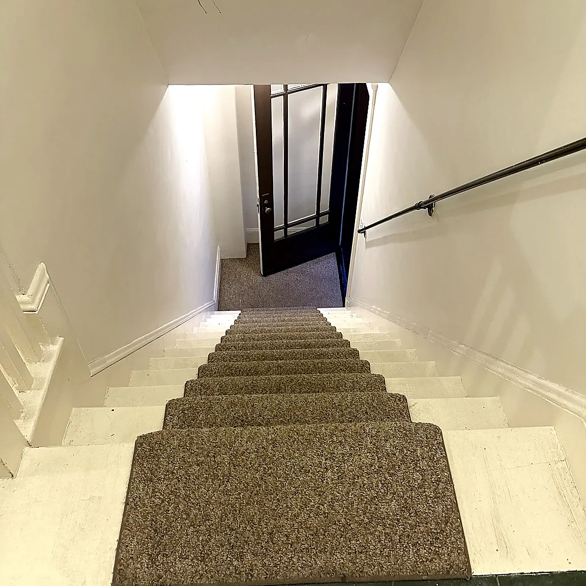 1 bed, 800 sqft, $2,350 — Photo 2
