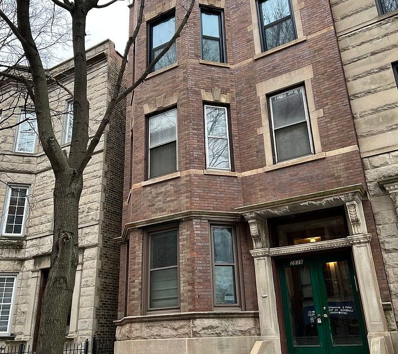 1st image of 2838 N Sheffield Ave APT 3