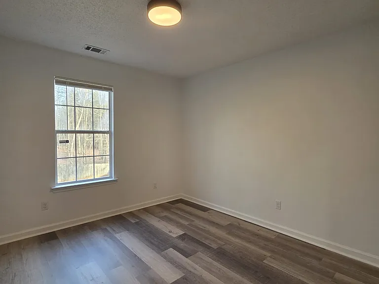 629 Fieldcrest Dr — Photo 14