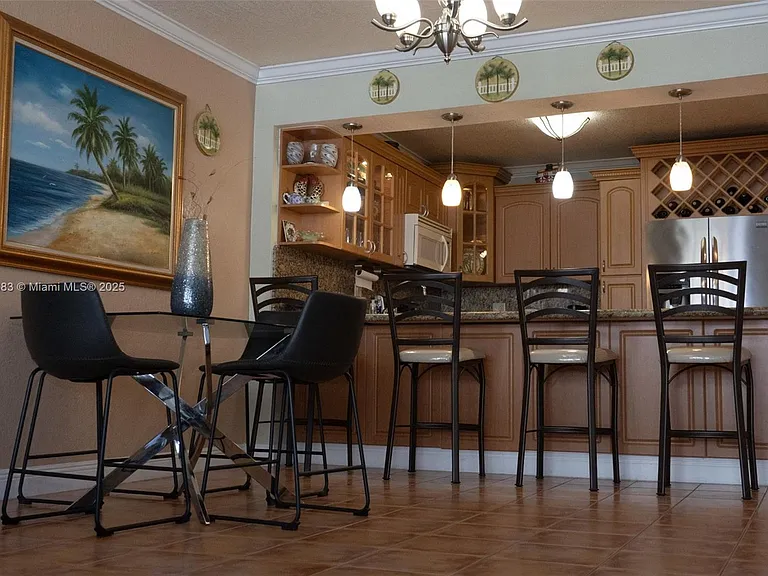 3725 S Ocean Dr #1021 — Photo 2