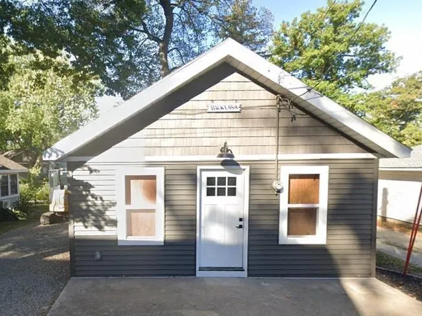 15296 Pascal St, Clear Lake, IA 50428